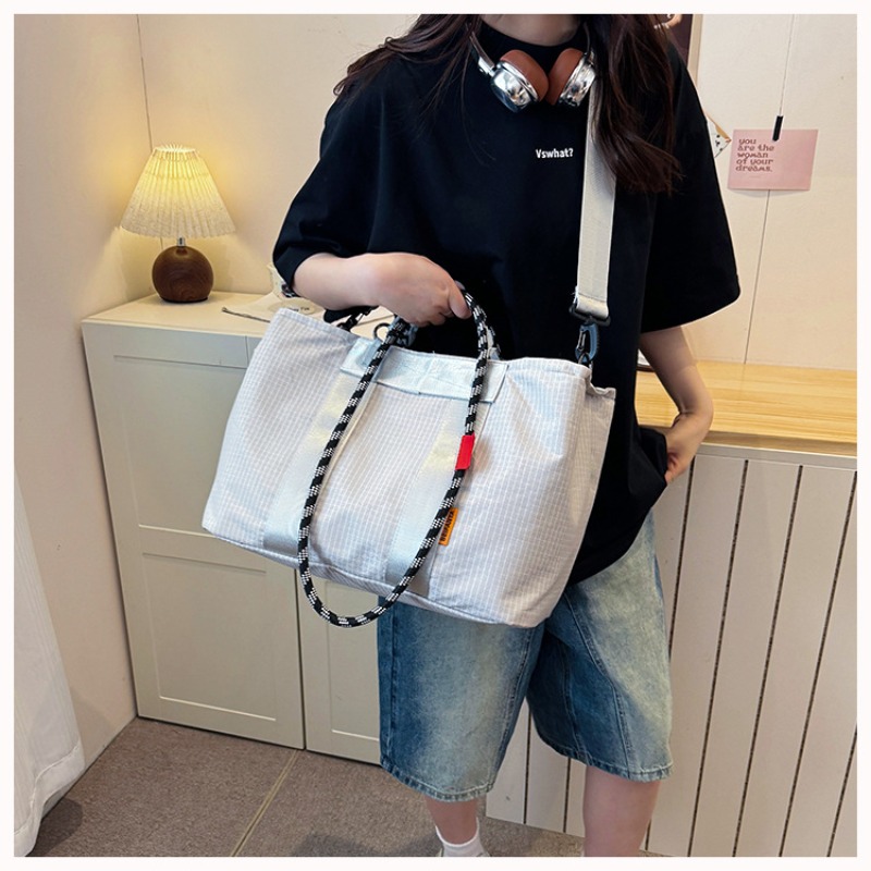 Nylon Messenger Bag Versatile  - Dry Bag Roll Top recensie en prijs